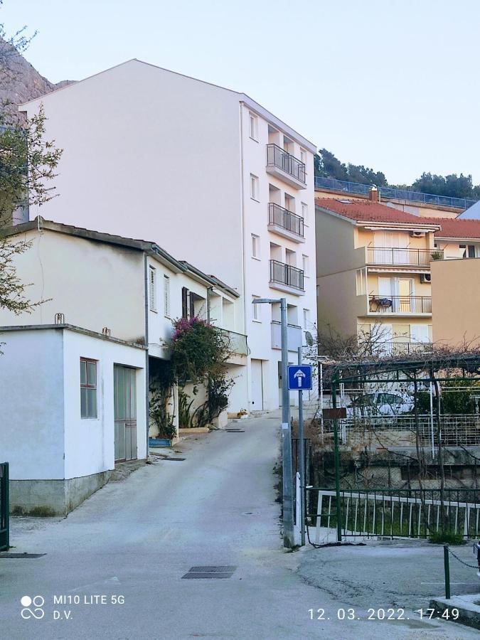 Apartmani Daniela Podgora Esterno foto