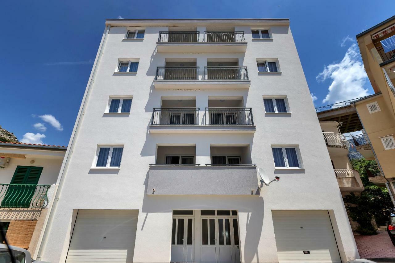 Apartmani Daniela Podgora Esterno foto